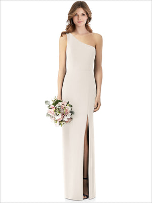 One-shoulder crepe trumpet gown with front slit, ivory-light beige sleeveless